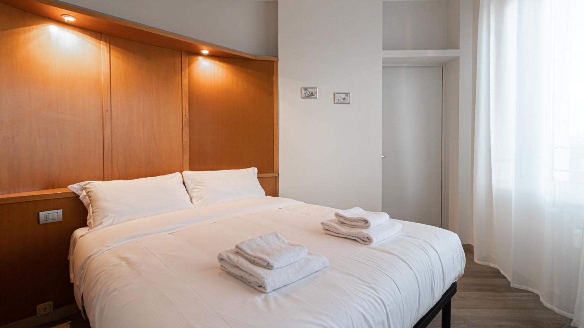 Italianway-Gian Galeazzo Apartment Milano Ngoại thất bức ảnh
