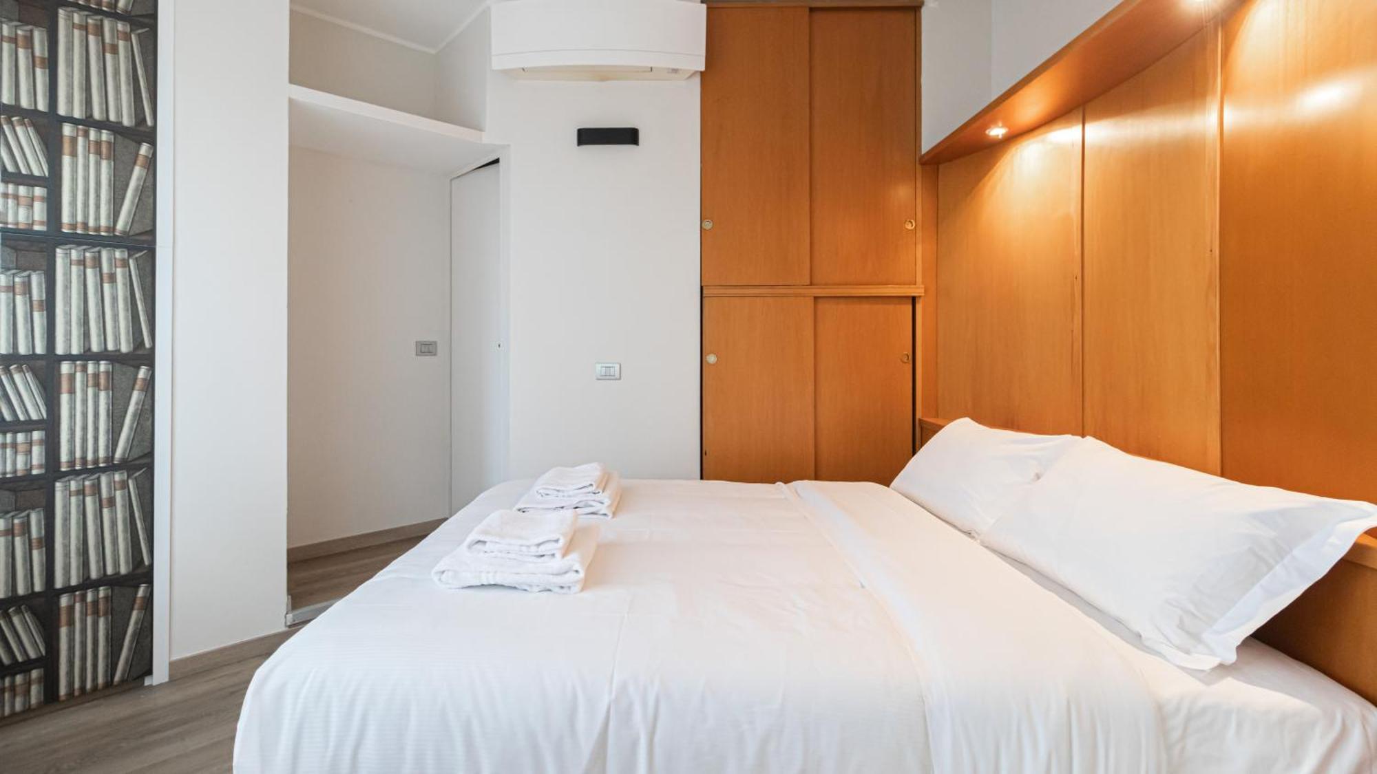Italianway-Gian Galeazzo Apartment Milano Ngoại thất bức ảnh