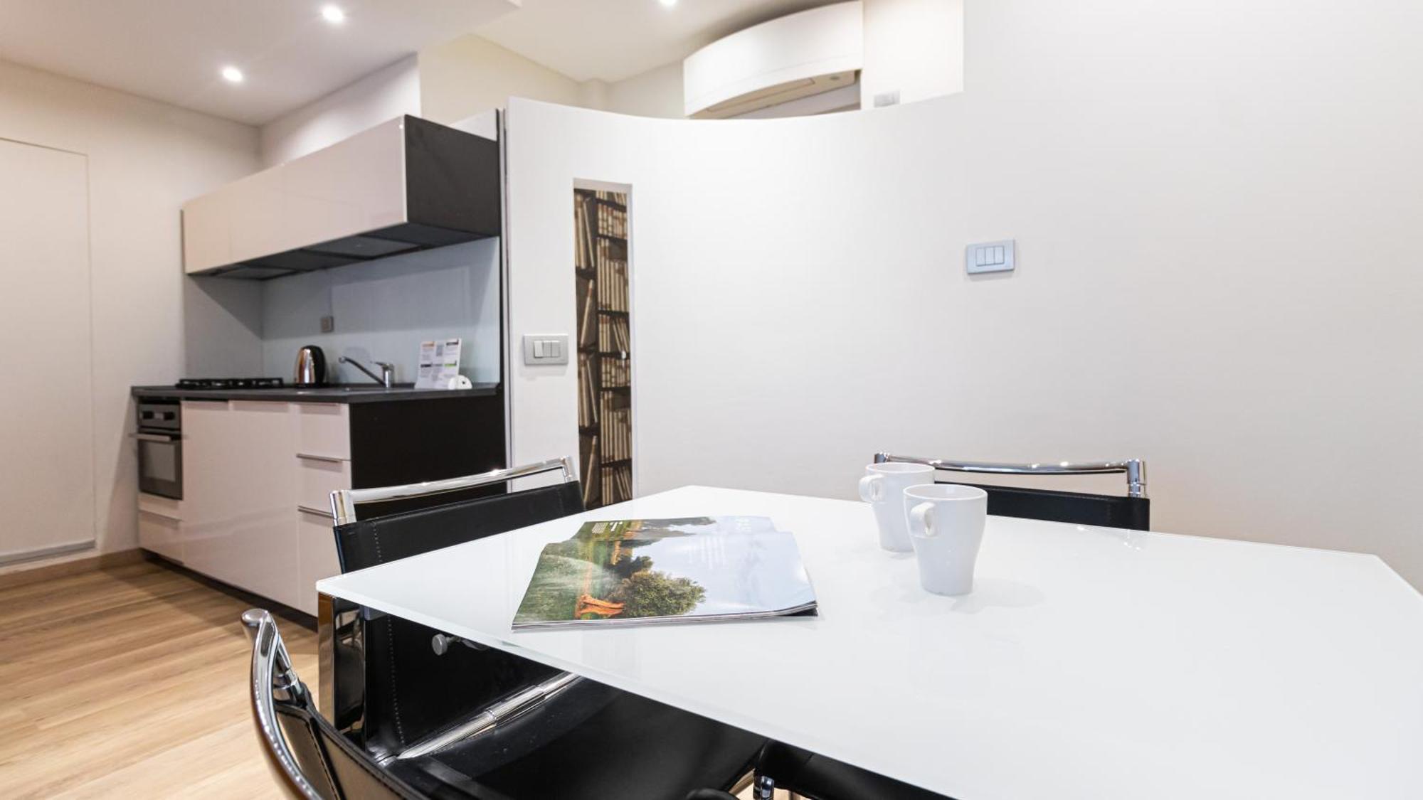 Italianway-Gian Galeazzo Apartment Milano Ngoại thất bức ảnh